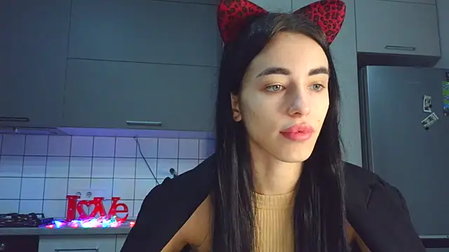 Snapshot of EvaMelnik chatting on 11-02-25, 04:53 EvaMelnik online show from 11-02-25, 04:53