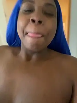 BlueMoney100 online show from 10-26-25, 01:17