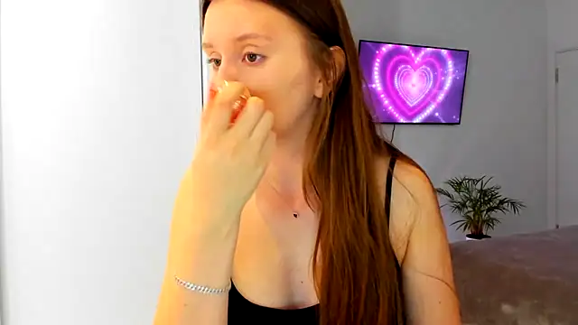 BeatriceAddams online show from 09-10-25, 11:32