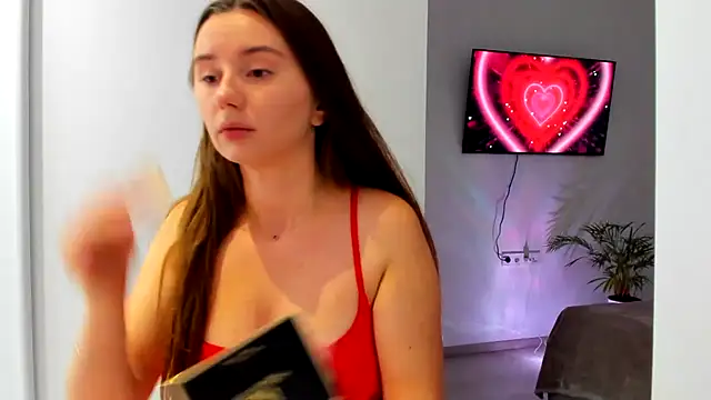 BeatriceAddams online show from 09-11-25, 03:23