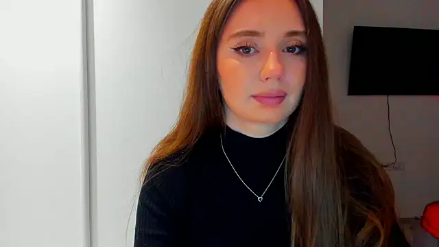 BeatriceAddams online show from 10-03-25, 01:30