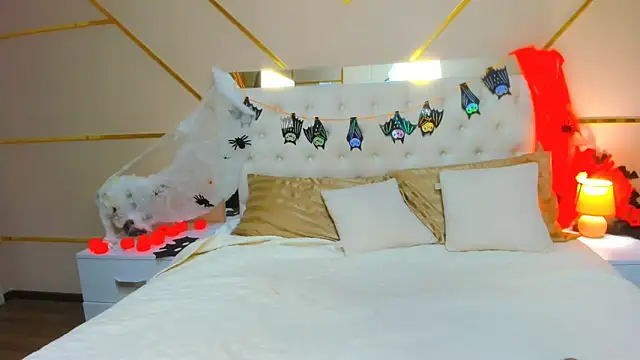 BeatriceAddams online show from 11-01-25, 12:45