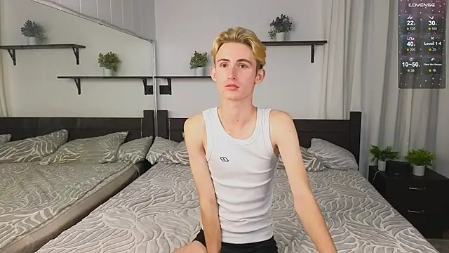 tommy XXX online show from 09-17-25, 03:57