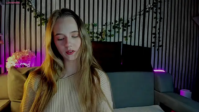 Casey Sweeet online show from 02-07-26, 01:09