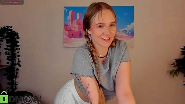 Snapshot of Casey_Sweeet chatting on 04-28-26, 03:50 Casey Sweeet online show from 04-28-26, 03:50