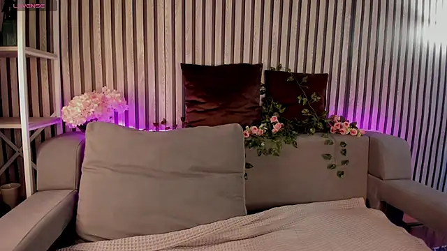 Snapshot of Casey_Sweeet chatting on 05-19-26, 09:26 Casey Sweeet online show from 05-19-26, 09:26