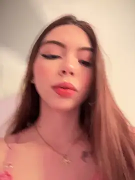 Snapshot of Anita-vega chatting on 10-04-25, 05:44 Anita-vega online show from 10-04-25, 05:44