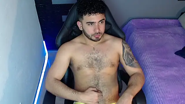 adamhairy online show from 11-08-25, 08:18