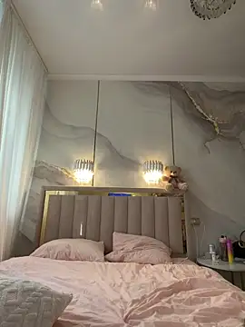 TiffaNoel online show from 04-20-26, 03:04