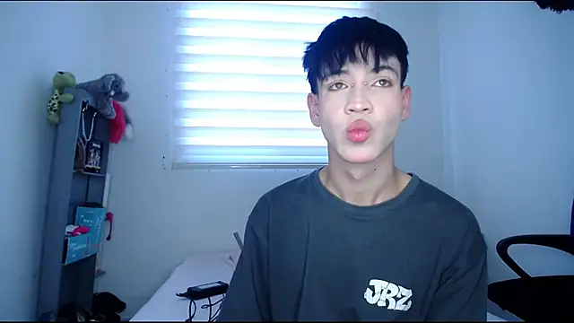 lucky stricke online show from 09-25-25, 08:23