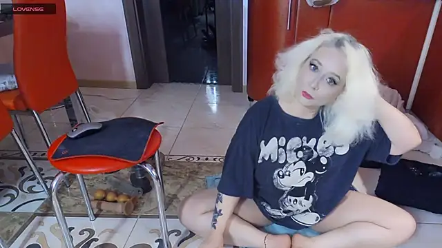 SquirtMilf00 online show from 04-07-26, 02:56