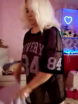 SquirtMilf00 online show from 07-14-26, 03:22