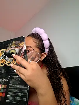 Snapshot of Nicoll_31 chatting on 11-13-25, 10:41 Nicoll 31 online show from 11-13-25, 10:41