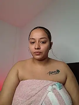 Snapshot of Nicoll_31 chatting on 11-22-25, 11:37 Nicoll 31 online show from 11-22-25, 11:37