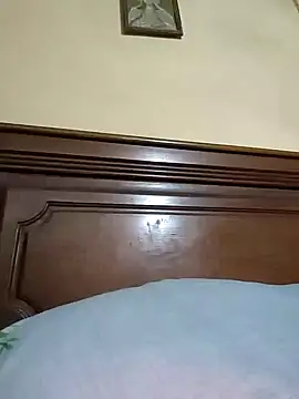 Snapshot of modysalpoy chatting on 12-18-25, 01:44 modysalpoy online show from 12-18-25, 01:44