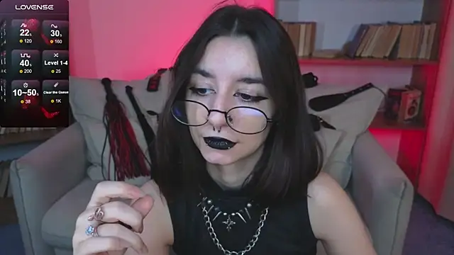 Snapshot of Mistress__Marcelline chatting on 09-14-25, 09:52 Mistress Marcelline online show from 09-14-25, 09:52