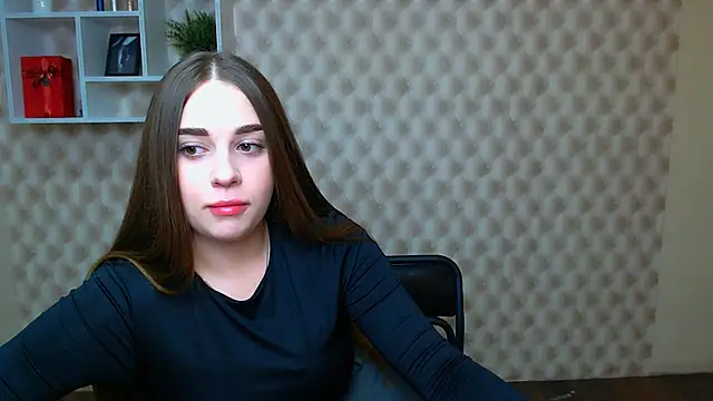 Snapshot of _MillaDellf_ chatting on 10-09-25, 09:29 MillaDellf online show from 10-09-25, 09:29