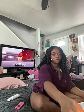 XKimmyGreen online show from 05-18-26, 12:07