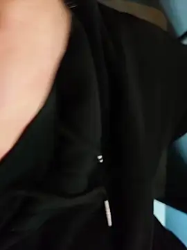 Snapshot of MyDick4You666 chatting on 12-02-25, 12:43 MyDick4You666 online show from 12-02-25, 12:43