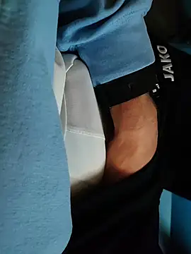 Snapshot of MyDick4You666 chatting on 12-04-25, 02:26 MyDick4You666 online show from 12-04-25, 02:26