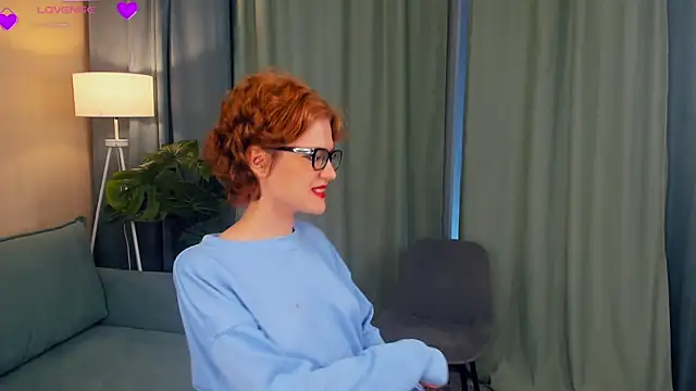 Snapshot of EdlinGathright chatting on 09-12-25, 04:45 EdlinGathright online show from 09-12-25, 04:45