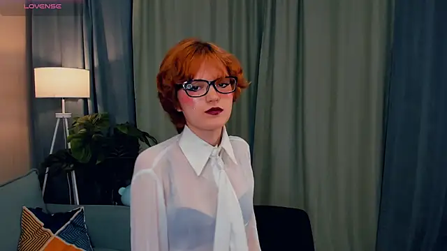 Snapshot of EdlinGathright chatting on 10-07-25, 03:47 EdlinGathright online show from 10-07-25, 03:47