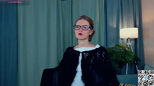 Snapshot of EdlinGathright chatting on 11-02-25, 05:21 EdlinGathright online show from 11-02-25, 05:21