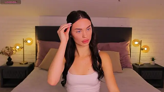 Snapshot of Cherry___Kiss chatting on 04-14-26, 07:36 Cherry Kiss online show from 04-14-26, 07:36