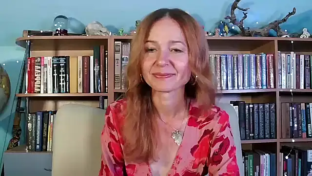 Snapshot of Foxilady357 chatting on 09-15-25, 02:06 Foxilady357 online show from 09-15-25, 02:06