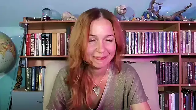 Snapshot of Foxilady357 chatting on 09-19-25, 02:18 Foxilady357 online show from 09-19-25, 02:18