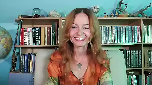 Snapshot of Foxilady357 chatting on 09-28-25, 02:11 Foxilady357 online show from 09-28-25, 02:11