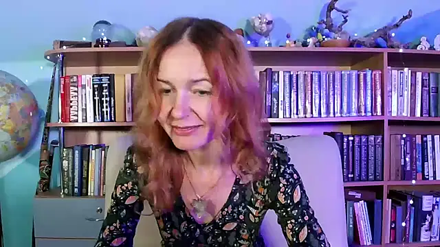 Snapshot of Foxilady357 chatting on 10-14-25, 02:07 Foxilady357 online show from 10-14-25, 02:07