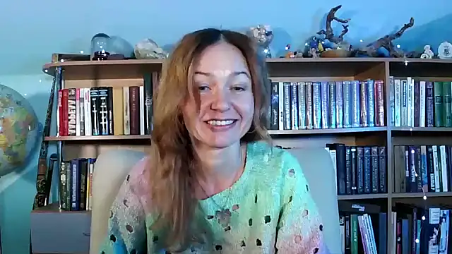 Snapshot of Foxilady357 chatting on 10-28-25, 03:04 Foxilady357 online show from 10-28-25, 03:04