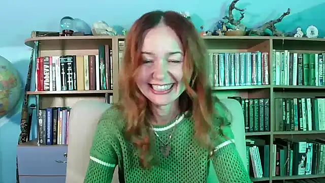 Snapshot of Foxilady357 chatting on 11-26-25, 04:41 Foxilady357 online show from 11-26-25, 04:41