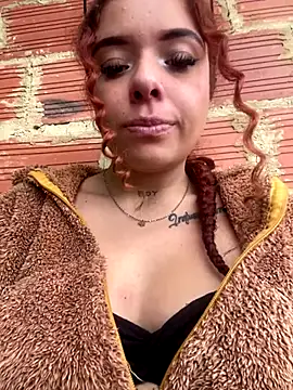 Snapshot of haally-mll chatting on 10-15-25, 06:19 haally-mll online show from 10-15-25, 06:19