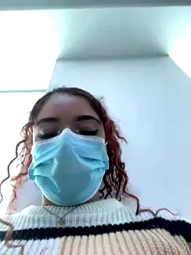 Snapshot of haally-mll chatting on 10-17-25, 02:41 haally-mll online show from 10-17-25, 02:41