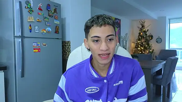 yulian vasquez online show from 11-16-25, 01:06