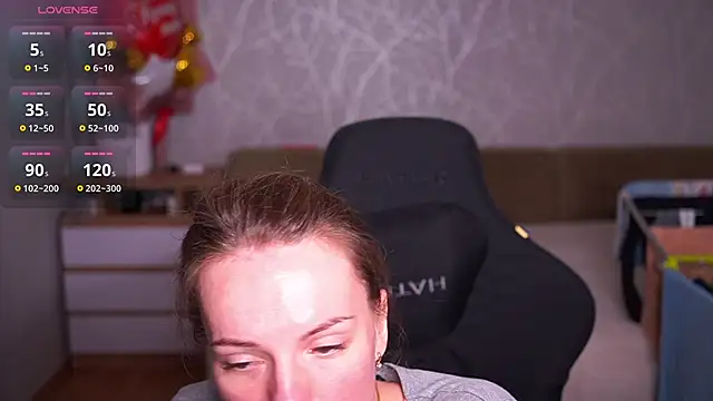 Snapshot of Vanille_Mystery chatting on 10-21-25, 04:51 Vanille Mystery online show from 10-21-25, 04:51