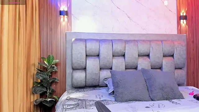 More Hott online show from 09-17-25, 06:53