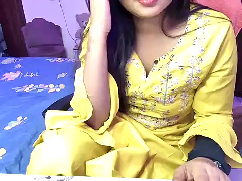 Snapshot of Haseen_Dilruba chatting on 10-19-25, 07:25 Haseen Dilruba online show from 10-19-25, 07:25