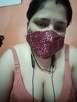 Snapshot of Kaja1919 chatting on 10-29-25, 10:11 Kaja1919 online show from 10-29-25, 10:11