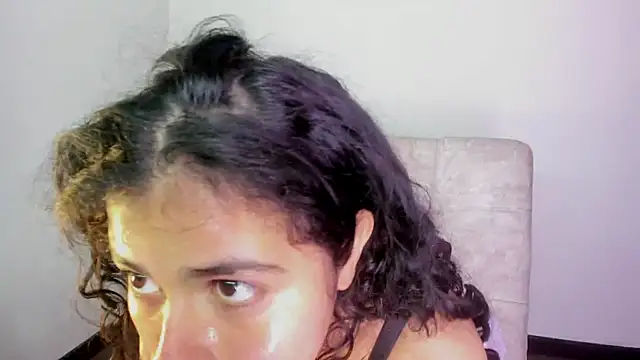 Snapshot of Arianna_Jannes chatting on 09-10-25, 01:49 Arianna Jannes online show from 09-10-25, 01:49