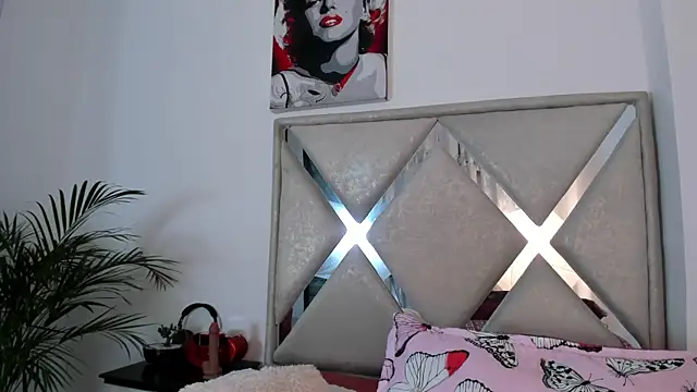 Snapshot of abby_jones2 chatting on 02-20-26, 06:48 abby jones2 online show from 02-20-26, 06:48