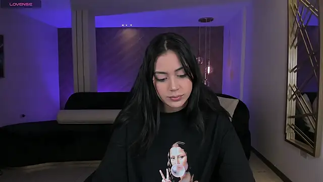 AmbarJames  online show from 12-05-25, 12:03