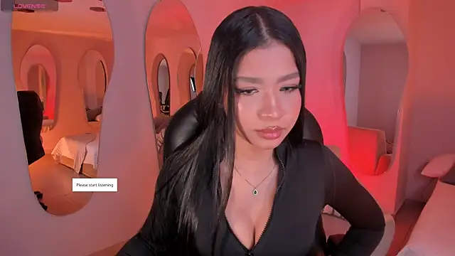 Snapshot of SophieHouston_ chatting on 05-09-26, 02:39 SophieHouston online show from 05-09-26, 02:39