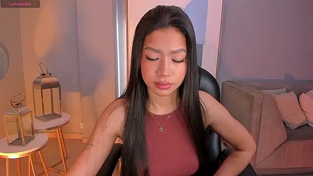 Snapshot of SophieHouston_ chatting on 06-15-26, 05:09 SophieHouston online show from 06-15-26, 05:09