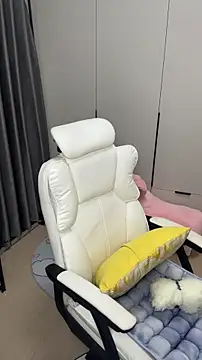 Snapshot of Qianqian-888 chatting on 10-30-25, 01:18 Qianqian-888 online show from 10-30-25, 01:18