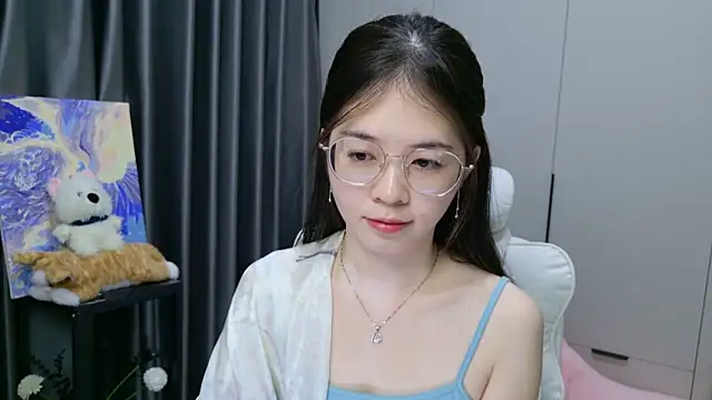 Snapshot of Qianqian-888 chatting on 11-18-25, 12:38 Qianqian-888 online show from 11-18-25, 12:38