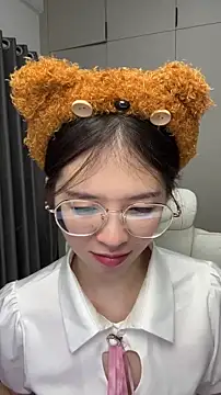 Snapshot of Qianqian-888 chatting on 12-01-25, 12:54 Qianqian-888 online show from 12-01-25, 12:54