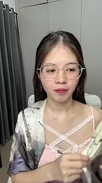 Snapshot of Qianqian-888 chatting on 12-03-25, 01:13 Qianqian-888 online show from 12-03-25, 01:13